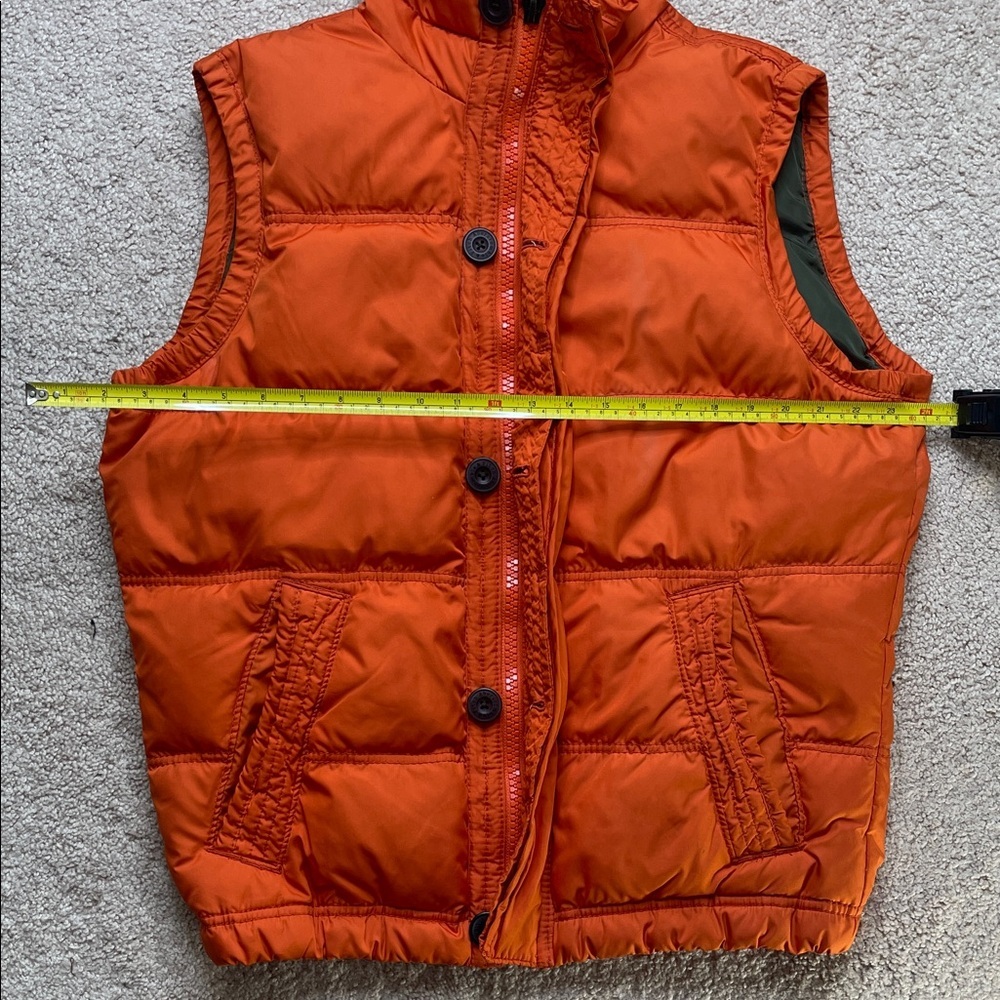 Abercrombie & Fitch Vibrant Orange Puffer Vest - Picture 3 of 10